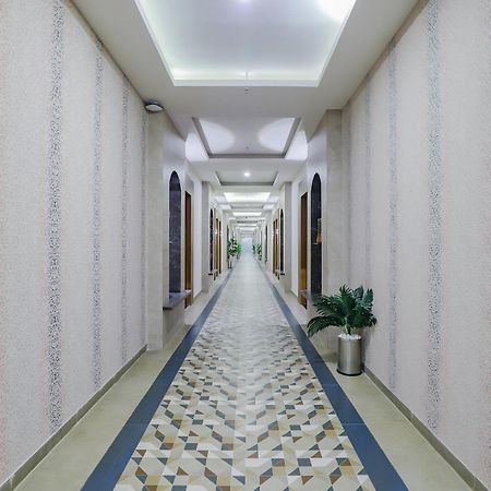 Oyo Hotel Fountain Surat Luaran gambar
